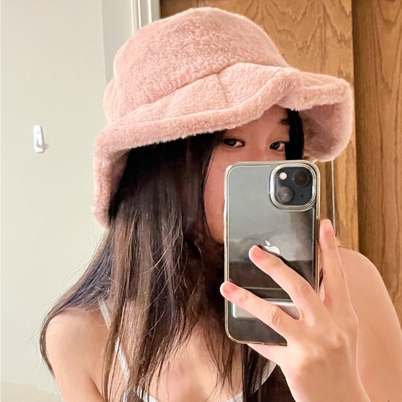 Garage Pink Faux Fur Bucket Hat - Picture 2 of 5